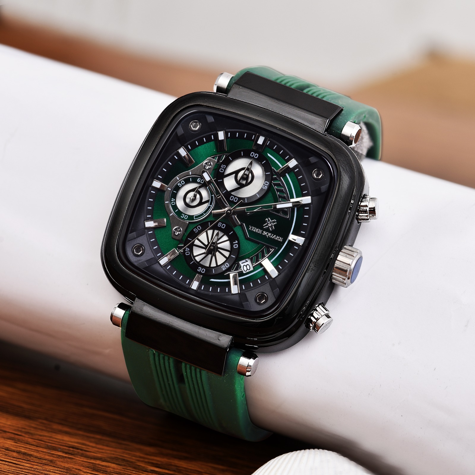 Men Watch 15C Time Square Watches